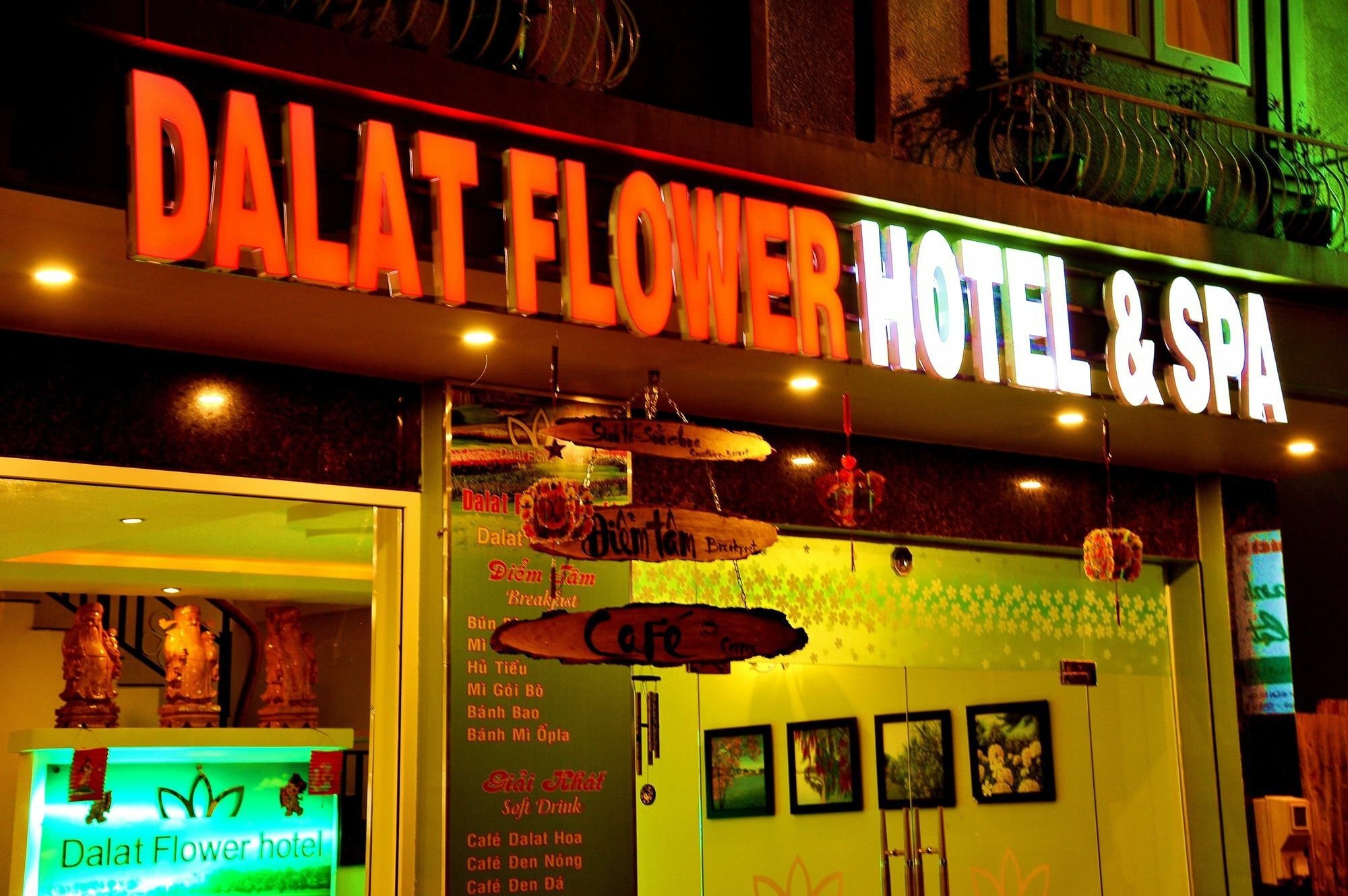 Dalat Flowery Hotel & Coffee Exterior foto